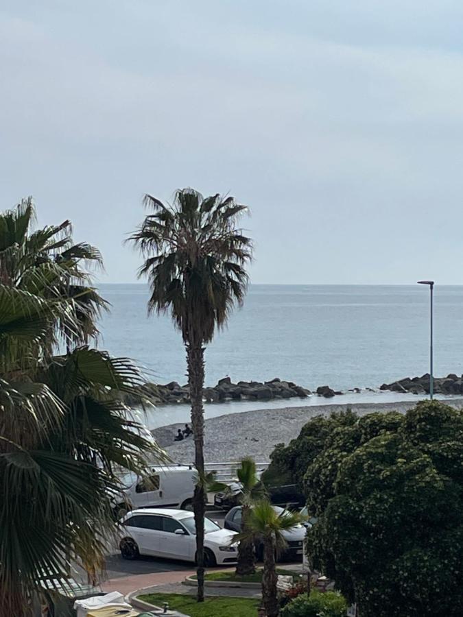 Casa Arcobaleno Leilighet Ventimiglia Eksteriør bilde