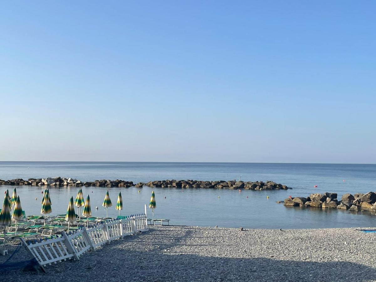 Casa Arcobaleno Leilighet Ventimiglia Eksteriør bilde